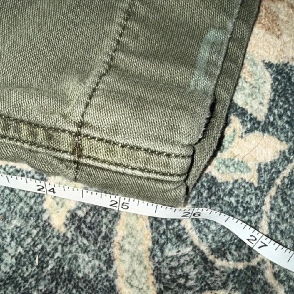 Abercrombie & Fitch Women's Pants Size 30 Olive Green Utility Paint Splatter 30L